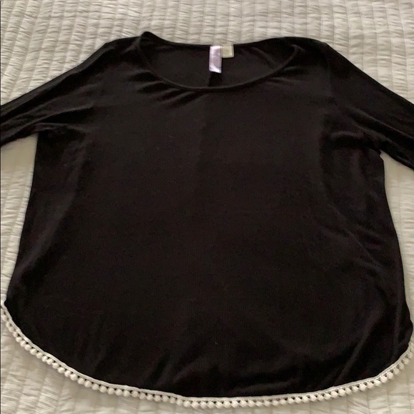 Alya blouse (M) - Picture 1 of 3